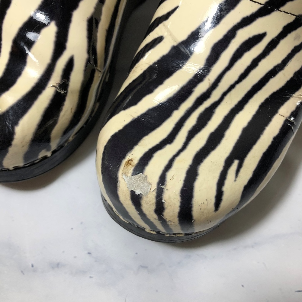 Dansko Pro Patent Zebra Print Clogs Size 38 - image 2